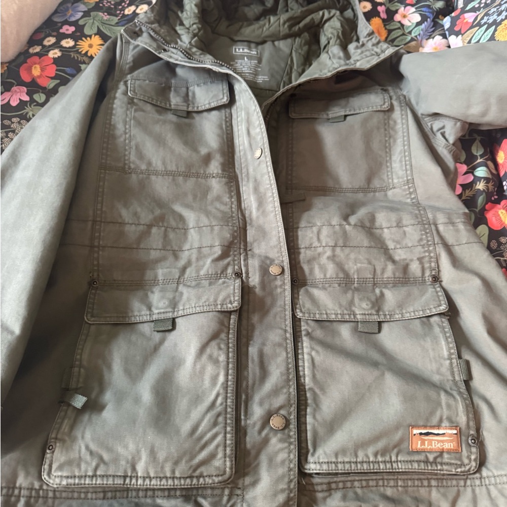 L.L. Bean Women's Heavy Thick Water resistantQuilted winter Coat Army Green EUC